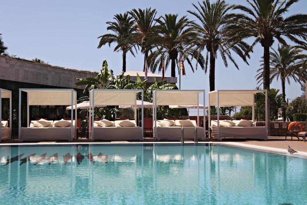 Hotel Serrano Palace Cala Ratjada  Exteriör bild