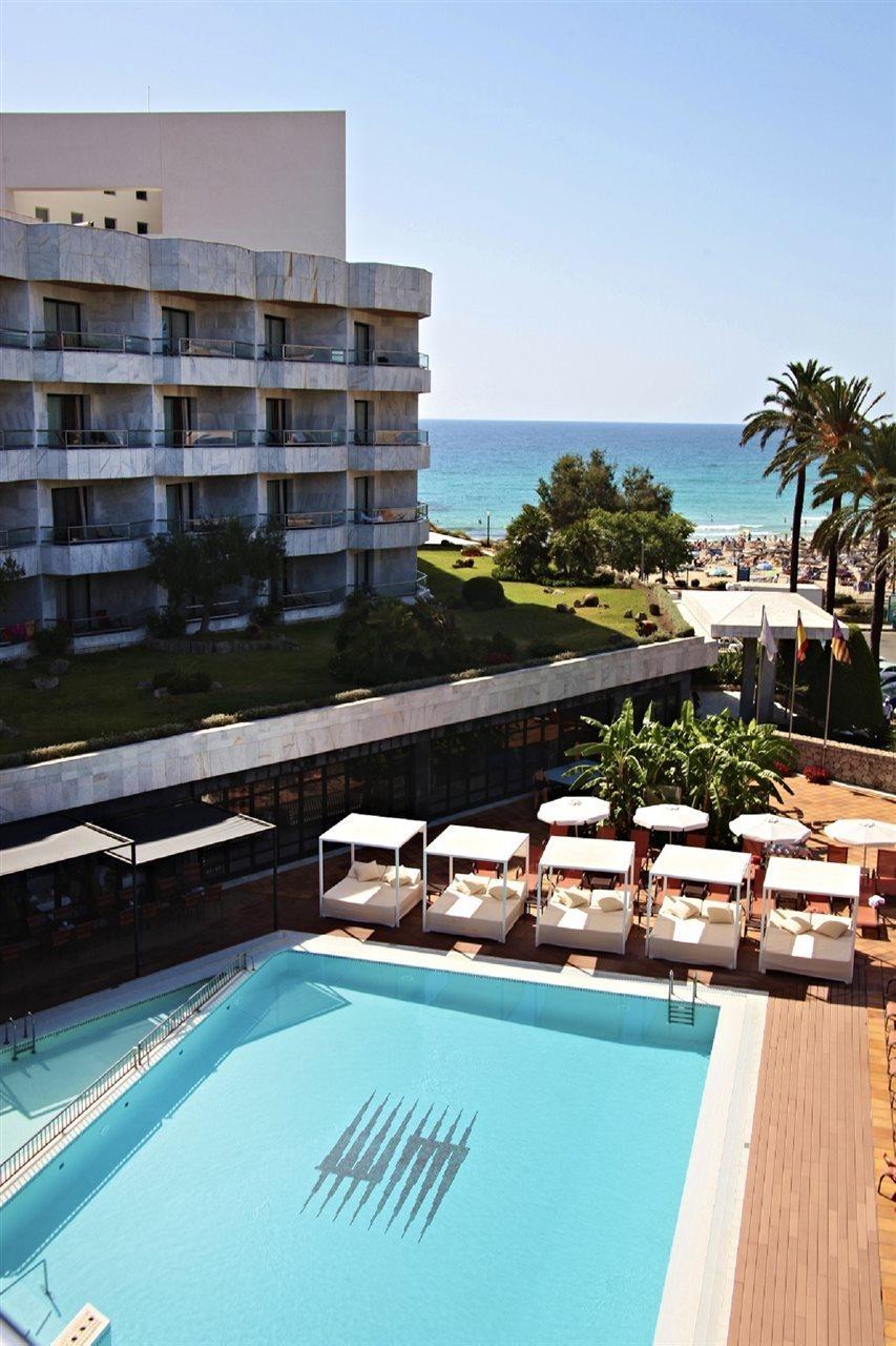 Hotel Serrano Palace Cala Ratjada  Exteriör bild